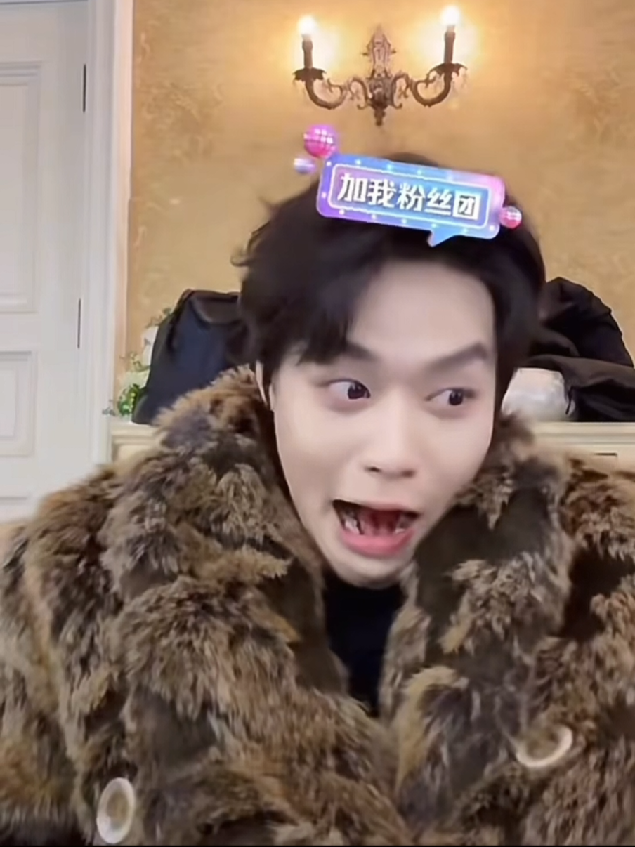 개구쟁이커춘🤣🤣🤣 #柯淳 #赵柯淳 #kechun柯淳 #kechun #zhaokechun #zhaokechun赵柯淳 #douyin #aktorchina #fyp #커춘 #자오커춘 #중국배우 #중국드라마 #숏폼 #chinesedrama #นักแสดงชาวจีน #ละครจีน  #khathuần柯淳  #중국숏폼드라마 #예쁜남자  #lophocsieuvietvohan  #dienvientrungquoc  #viraltiktok #viral  #fypage #thinhhanh #xuhuong #khathuan  #khathuan柯淳  #showthucte #soaica #haihuoc #foryou 