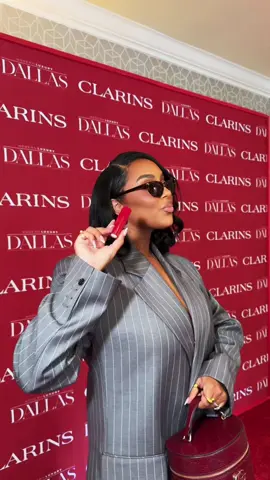 Mama is back outside👶🏽🤪 Thank you for having me @Clarins USA ❤️ #doechii #trend #fyp #clarins #MomsofTikTok #postpartum #mom #dallas #thatgirl 