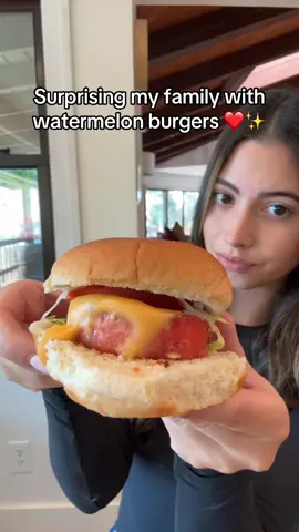 would you try watermelon burgers? ✨🍉 #trending #viral 