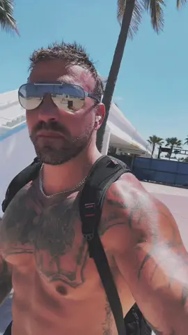 Beaching 🏖️ #beach #muscle #tattoos #abs #fyp #model 
