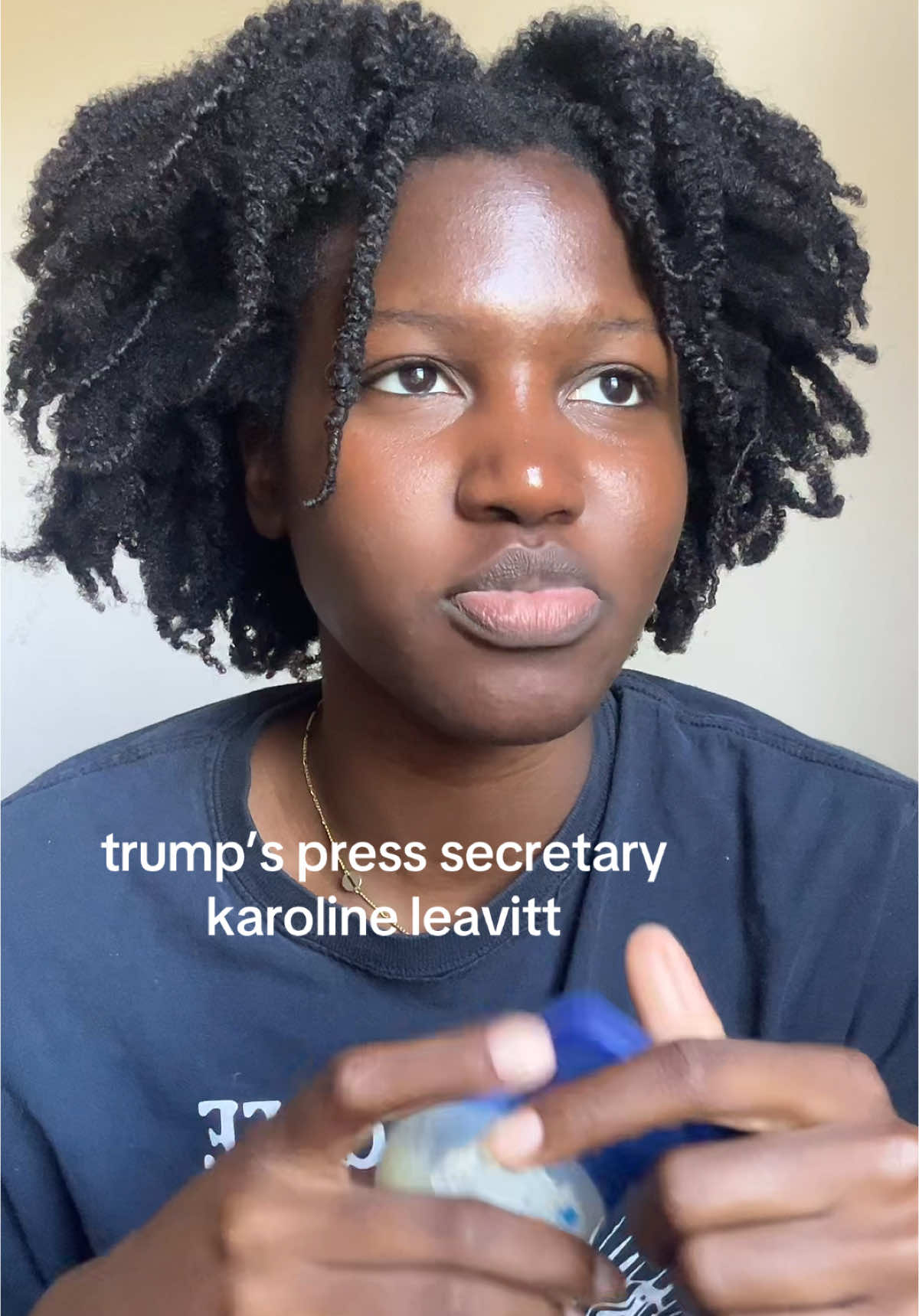 #karolineleavitt