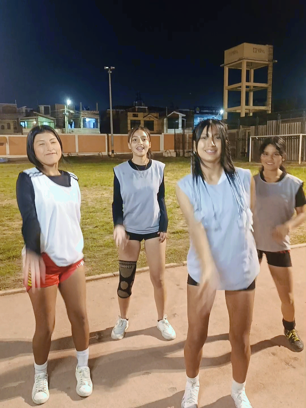 Nos salió bien el vídeo? 🥹 #entrenamiento #tacnafutbol #futbolperuano #tacna_peru🇵🇪 #futbolfemenino 