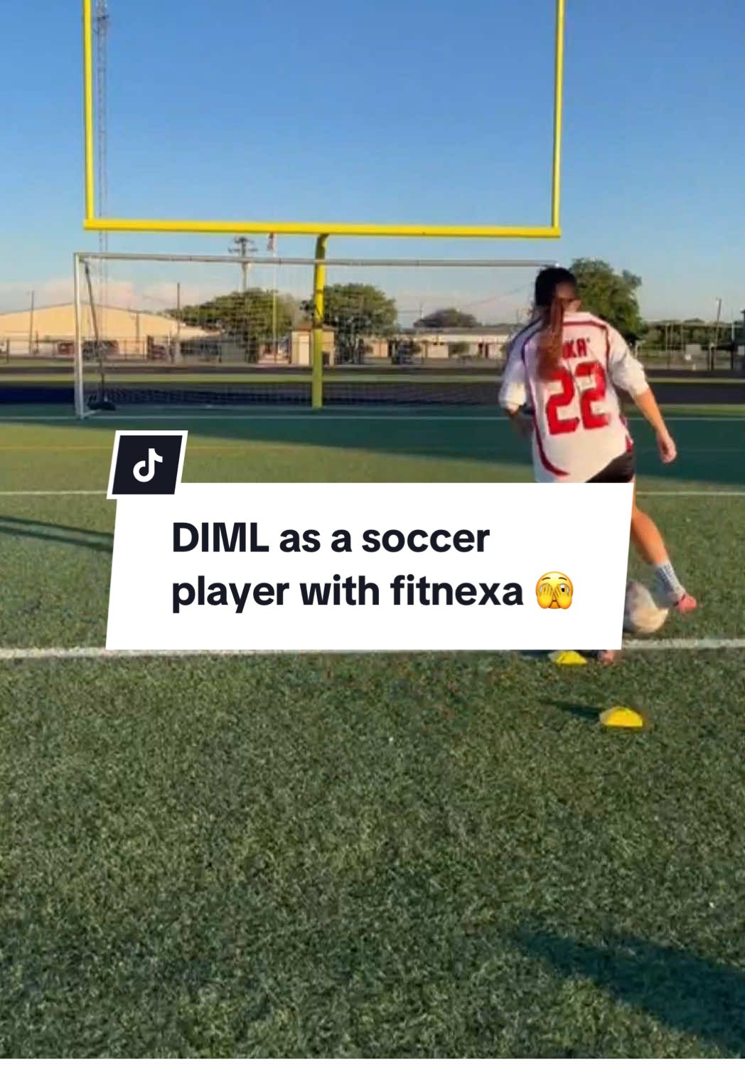 this is your sign to start tracking your macros & use @Fitnexa to make it super easy 🫣🤝🏼 #nexapoint #fitnexa #Soccer #health #ad #sponsored 