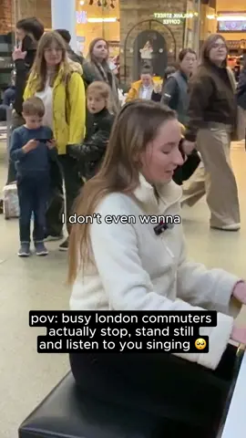 I’ll never get over people stopping to listen 🥹 #singing #diewithasmile #piano #busking #cover #fyp 