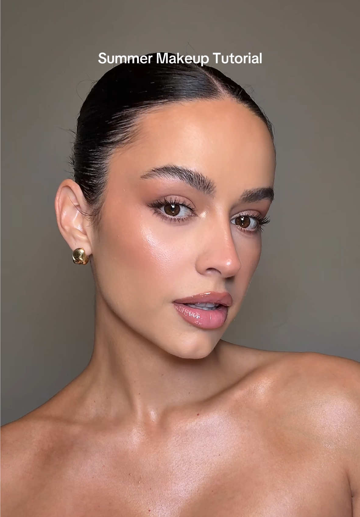 Give me allll of the glow this summer ✨💫  @rhode skin  @Summer Fridays  @Too Faced  @Armani beauty  @Iconic London  @Benefit Cosmetics  @Lancôme  @Rare Beauty  @makeupbymario  @Givenchy Beauty  @Charlotte Tilbury  @Westman-Atelier  @Patrick Ta Beauty  @Huda Beauty  @Kylie Cosmetics  #makeup #makeuptutorial #makeuptips #makeuphacks #summermakeup #glowymakeup #bronzymakeup #MakeupRoutine 