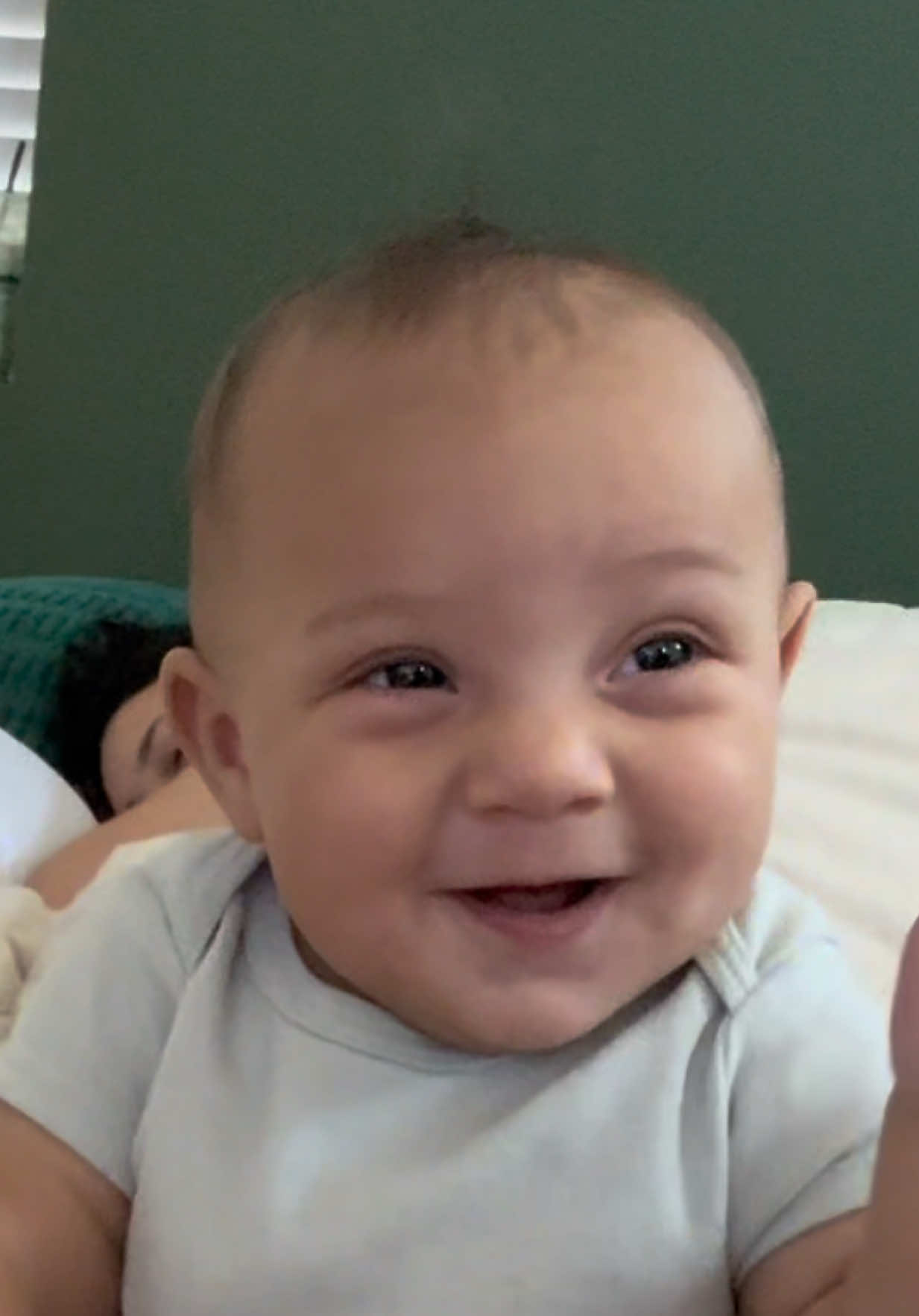 You turn your back for a second and they be on one 😭😂😂😂 @Zaza #babies #viral #funny 
