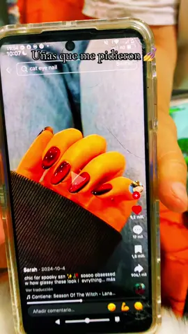 Sof gel con efecto ojo de miauuu🩸 #uñas #ojodegatouñas #sofgelnails  #ojodegato 