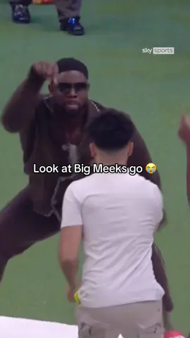 Micah pulls out the PK Humble dance! 😳🕺🏻 #ballerleague #micahrichards 