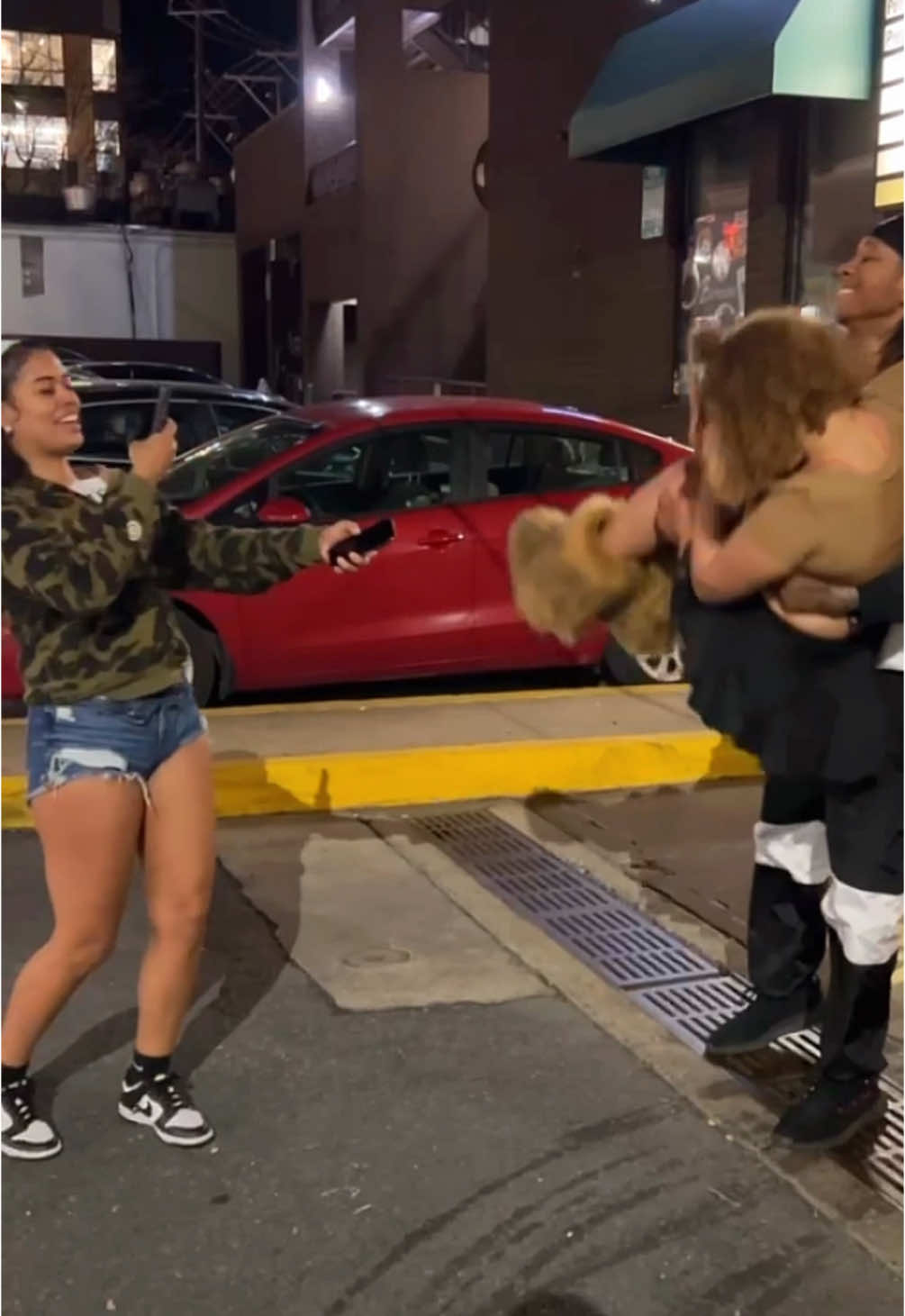 She got caught lying for her friend 😂🤦🏽‍♂️ #fyp #foryoupage #prettygirls #prettygirlstiktok #ayoceez