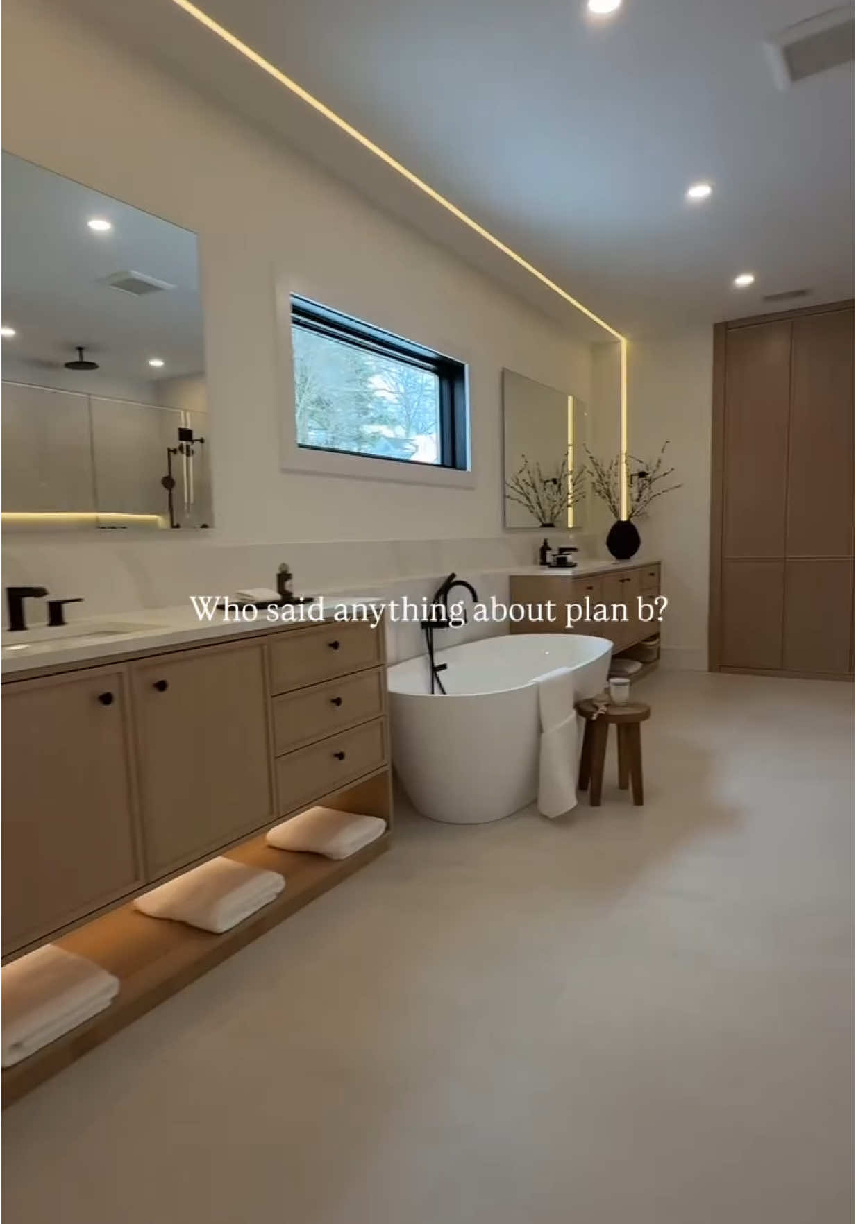 Would you live here!? Tag a friend you’d have over for dinner 😍  #realestate #hometour #boston 