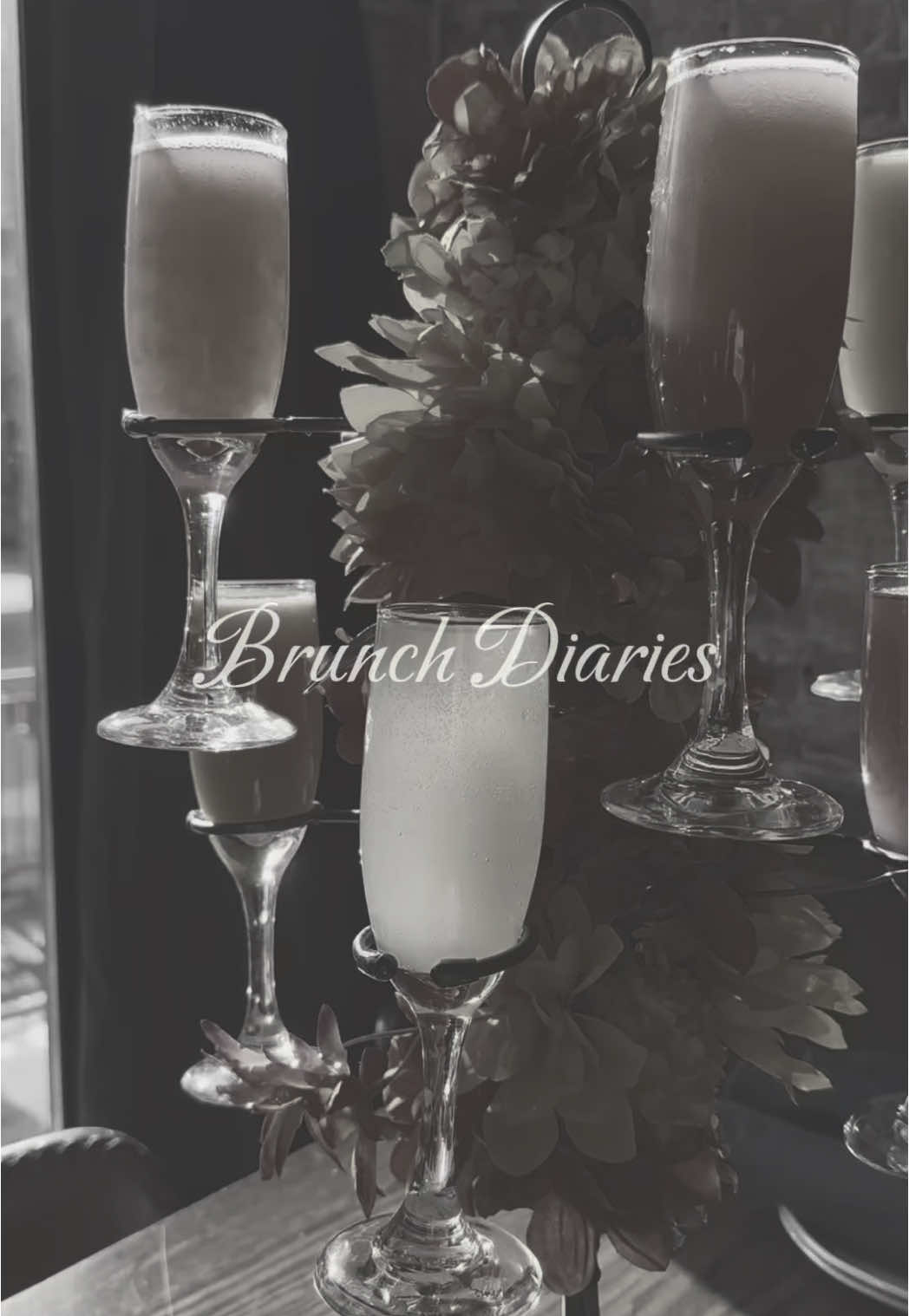 Brunch diaries loading… Pages filled with mimosas, wings, pancakes, and good vibes. Start yours now at Chalet! #ChaletChi #BrunchAtChalet #MimosaTowers #BrunchVibes #BrunchAndBeats #WeekendBrunch #BrunchGoals #BrunchWithFriends #ChaletBrunch