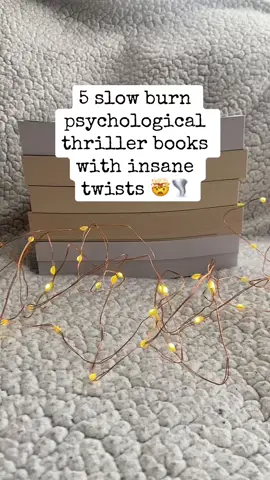 The build up of suspense in all of these thriller books is insane🤯#thrillerbooks #thrillerbookrecs #booktokfyp #jenevarose #bookreviews #ku #kindleunlimited 