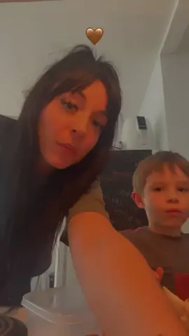 Ne vous inquiétez pas, j'ai mis de la viande, il l' enlèvera à l'école lui-même s'il veut, mais quand même une drôle de péripétie ce soir😂 et surtout un bon mix! #momlife #mother #motherhood #school #kidsoftiktok 