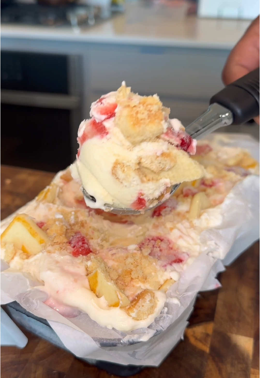 Strawberry Cheesecake Ice Cream 🍨 🍓  What’s your fave flavor? *this recipe is not in the book*
