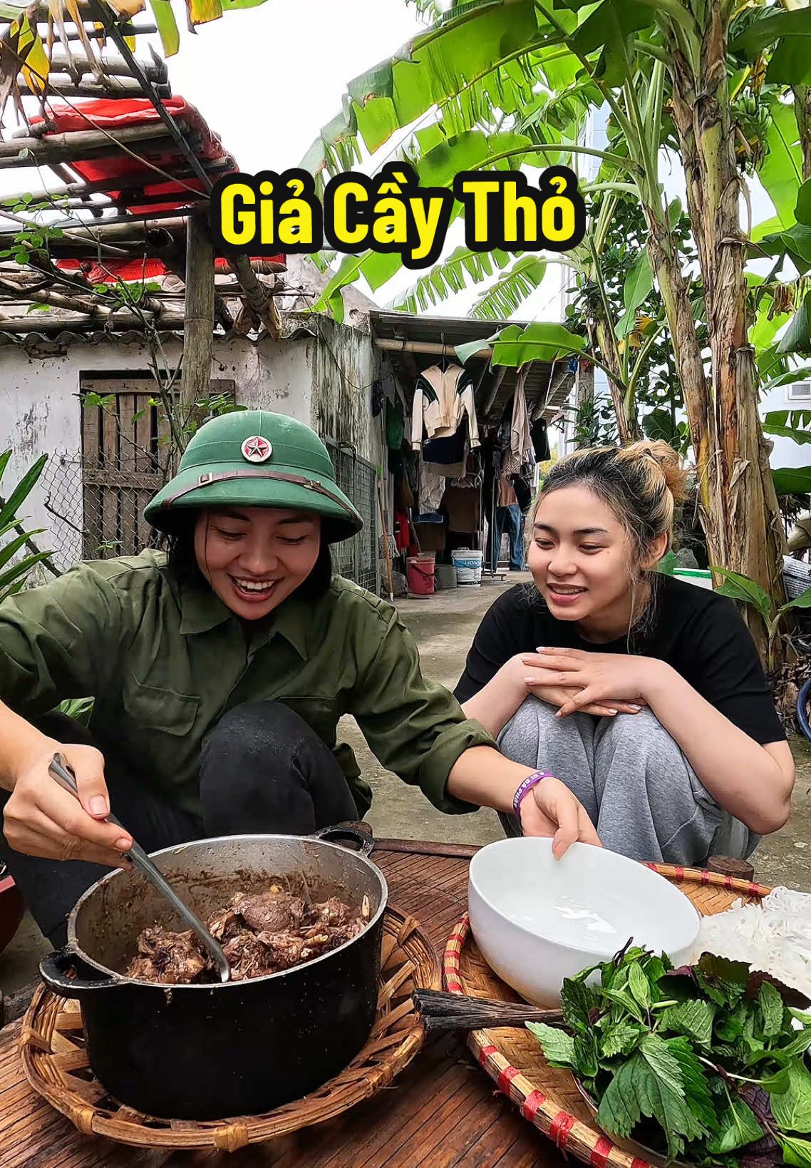 “Giả Cầy Thỏ” Hai thím cháu vừa ăn vừa gật gù #nganngoanngoan #nganngoanngoan92 #amthuc #nongthon #huongviquehuong 