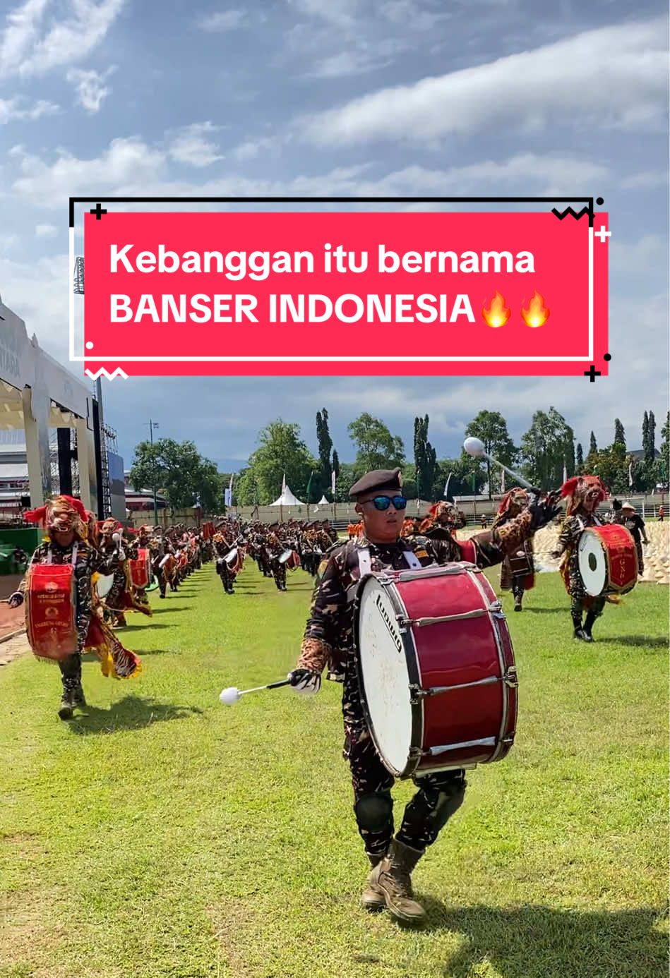 Best perfomance GEMA NAWA KARTIKA DRUMBAND BANSER SATKORCAB X-23 Kabupaten Wonosobo  Menyalaaa 🔥🔥🔥🔥🔥🔥🔥 . . #ansor #banser #ansorbanser #nahdlatululama 