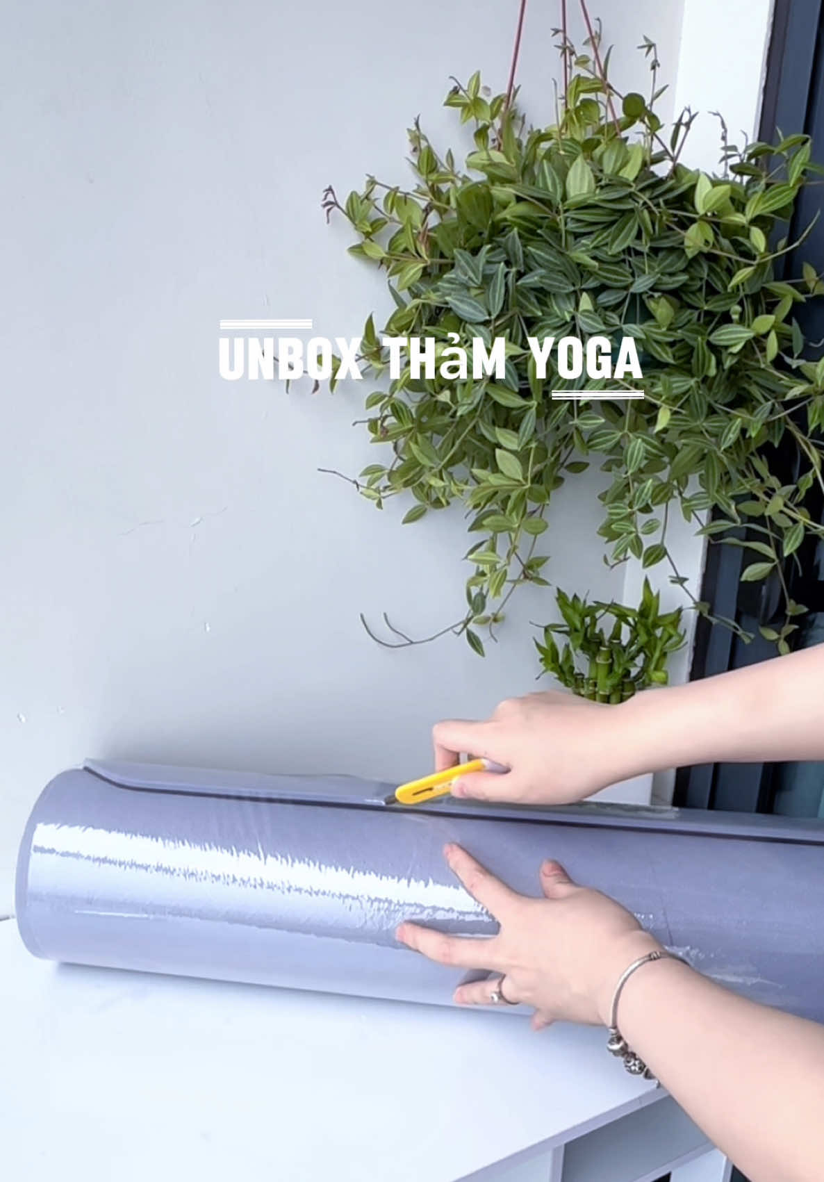 Thảm yoga chống trượt tui dùng neh🫶🏻.  #unboxing #review #thamyoga #xuhuong #viral #CapCut 