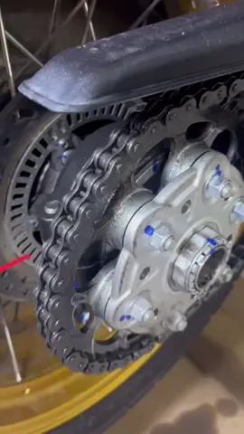 #moto #motorcycle #sprocket #fyp #engine #foryou 