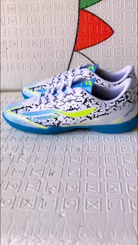 Sepatu futsal Junior Model Terbaru Sudah Ready Kakak 😇  #anakfutsal #sepatufutsalanak #sepatufutsal 