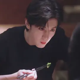 😏#youkuofficial #hiddenlove #zhaolusi #chenzheyuan #cdrama #cdramafyp #cdramaedit #chinesedrama #movie #xyzbca #foryoupage #fyp