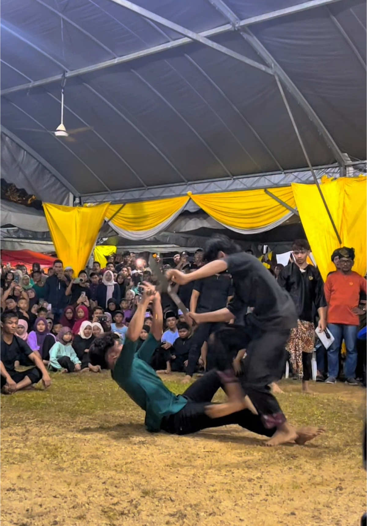 Ini buah persembahan pusaka gayong …jangan expect lebih okay jangan gaduh gaduh😑#jebatzulfar #fyp #viral #fypppppppppppppppppppppp 
