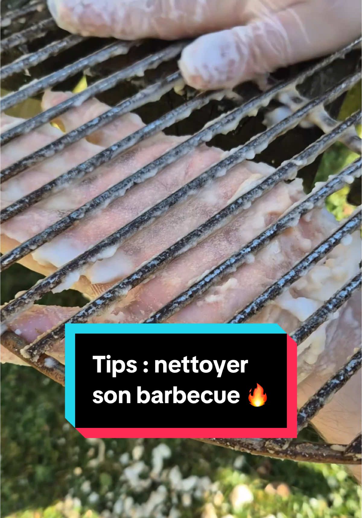 🔥 La saison des barbecues est ouverte ! On vous montre comment nettoyer votre grille en moins d’1m30 ⏱️ #astuce #tips #nettoyage #barbecue #nettoyage #nettoyagebarbecue #boulanger #CleanTok 