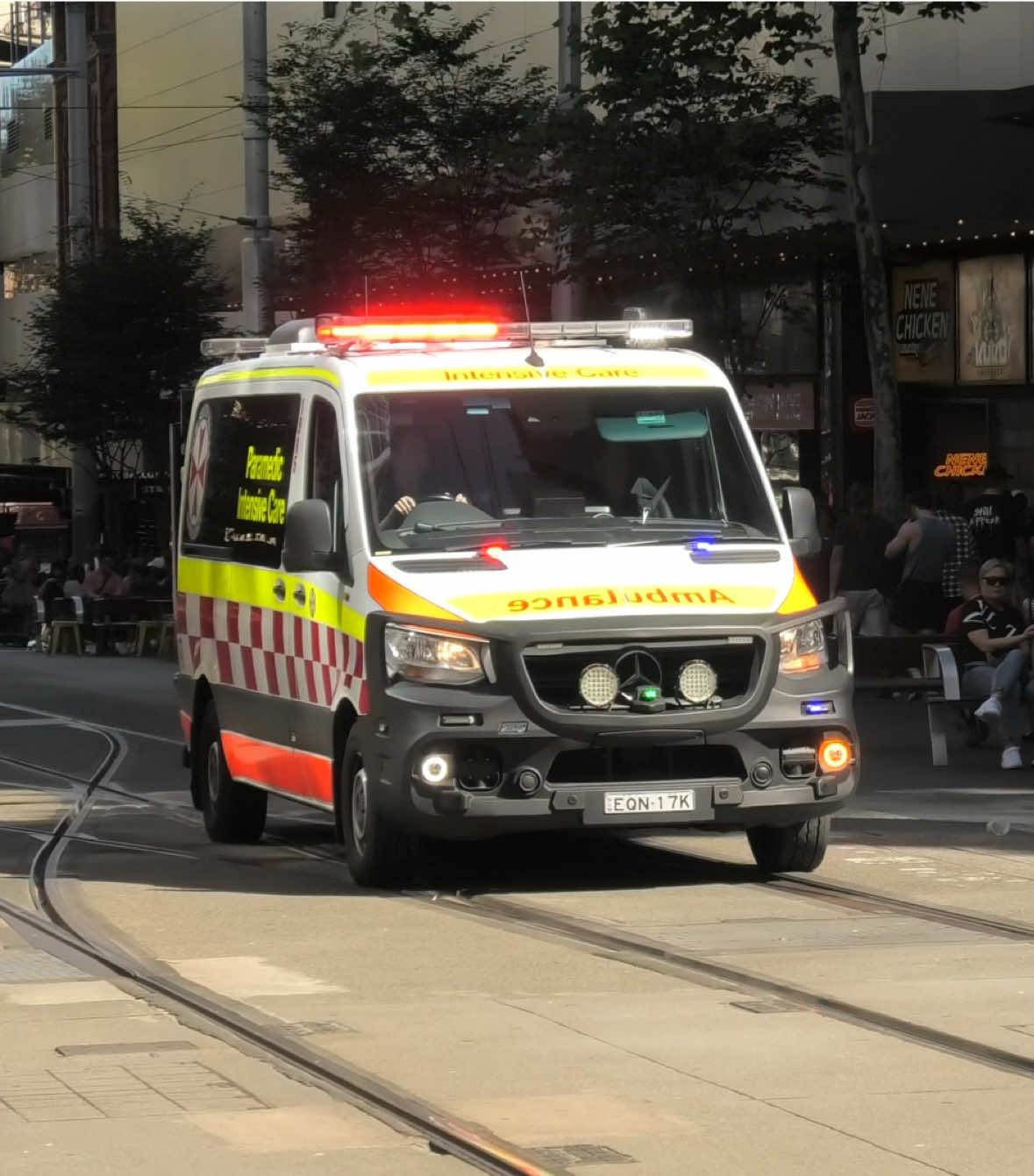 NSWAS - Intensive Care Car 965 responding.  #nswambulance #paramedic #sirens #response #ambulance #responding #lightsandsirens #scania #ambos 