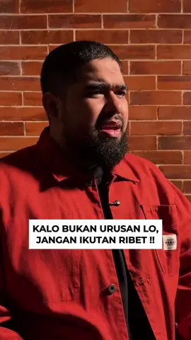 Reminder to myself:  Capek gak sih, ngurusin hidup orang yang gak ada kaitannya sama lo? Sadar gak sadar, kadang mulut kita jadi sumber drama. Padahal, hidup tenang itu datang saat lo fokus sama jalan lo sendiri. Jadi sebelum ngomong, tanya dulu: “Ini beneran urusan gue?” Apa dengan gue omongin kesdaan jadi lebih baik atau memburuk? #selfreminder