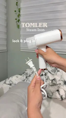 gusot no more with this handheld clothes steaming iron☁️ affordable and very convenient to use! perfect for students and corporate girls na nagmamadali sa umaga #garmentsteamer #steamingiron #tomler #clotheshacks 