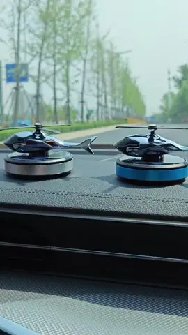 🚗✈️Airplane - shaped car diffuser! Cool design, lovely aroma! Make every journey smell amazing 🌟 #tiktok #carfreshener #solar #carlnterior #goodthing #car #CarDecoration 