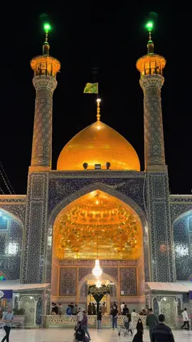 🔹 ورد عن الإمام الرضا عليه السلام في متن زيارتها المروية عنه  : «يا فاطمة اشفعي لي في الجنة، فإن لك عند الله شأنًا من الشأن.» 📚 كريمة أهل البيت (ع) ٣٧ #ولادة_السيدة_معصومه #معصومه #السيده_معصومه #محمد_باقر_الخاقاني 