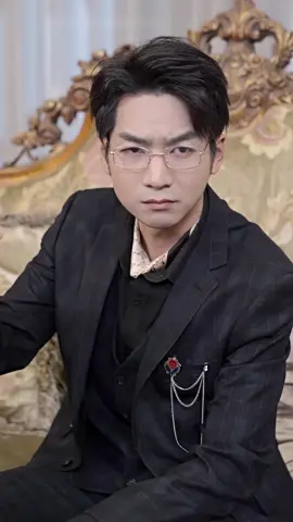按兵不動  #fyp #因為一個片段看了整部劇 #短劇 #完整版免費看#shortdrama #lovestory #playlet #shortplay #shortfilm #chinesedrama 
