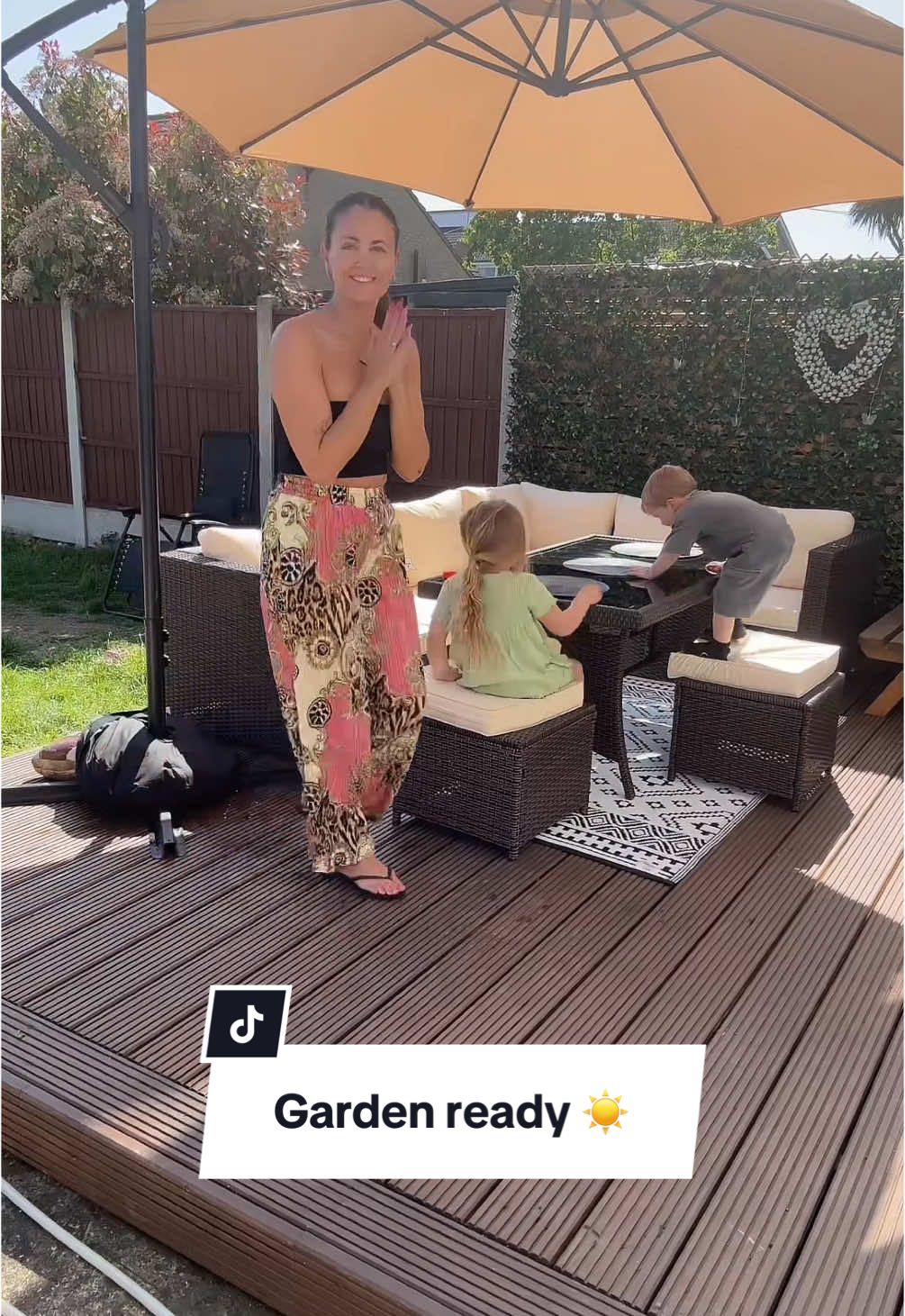 Let’s have some fun In the sun ☀️ #Summer #sun #pool #motherhood #mumtok #fyp #garden #gardendays #family 