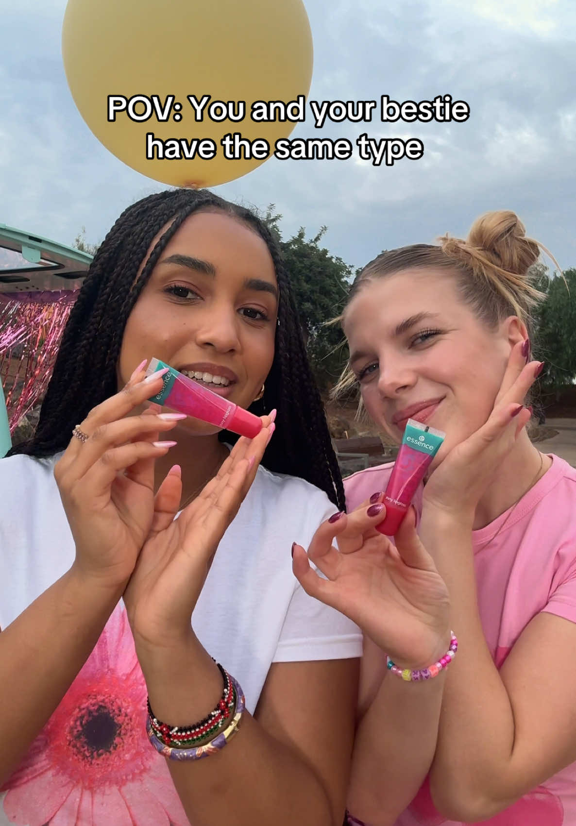 Juicy Bomb sisters at heart 🩷 Tag your bestie 🧚🏻‍♀️ #essence #essencecosmetics #juicybomb #makeup #bestie 