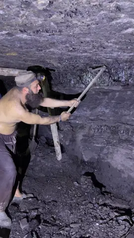 Black Diamond Mining ⛏️ #blackdiamondmining #undergroundcave #Minecraft #usatiktok #viral #goldmining #coalmining #mining #minerals #blackdiamond #cave 