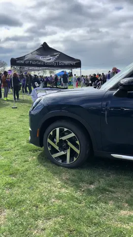 We had the opportunity to support the Alzheimer’s Association during their walk to end Alzheimer’s at Seaside Park in Bridgeport, CT!  #alz #alzheimers #alzheimersawareness #mini #minicountryman #countryman #minicooper #minis #johncooperworks #suv #cars #carsoftiktok #minicoopertok #fyp #explore #carlovers 