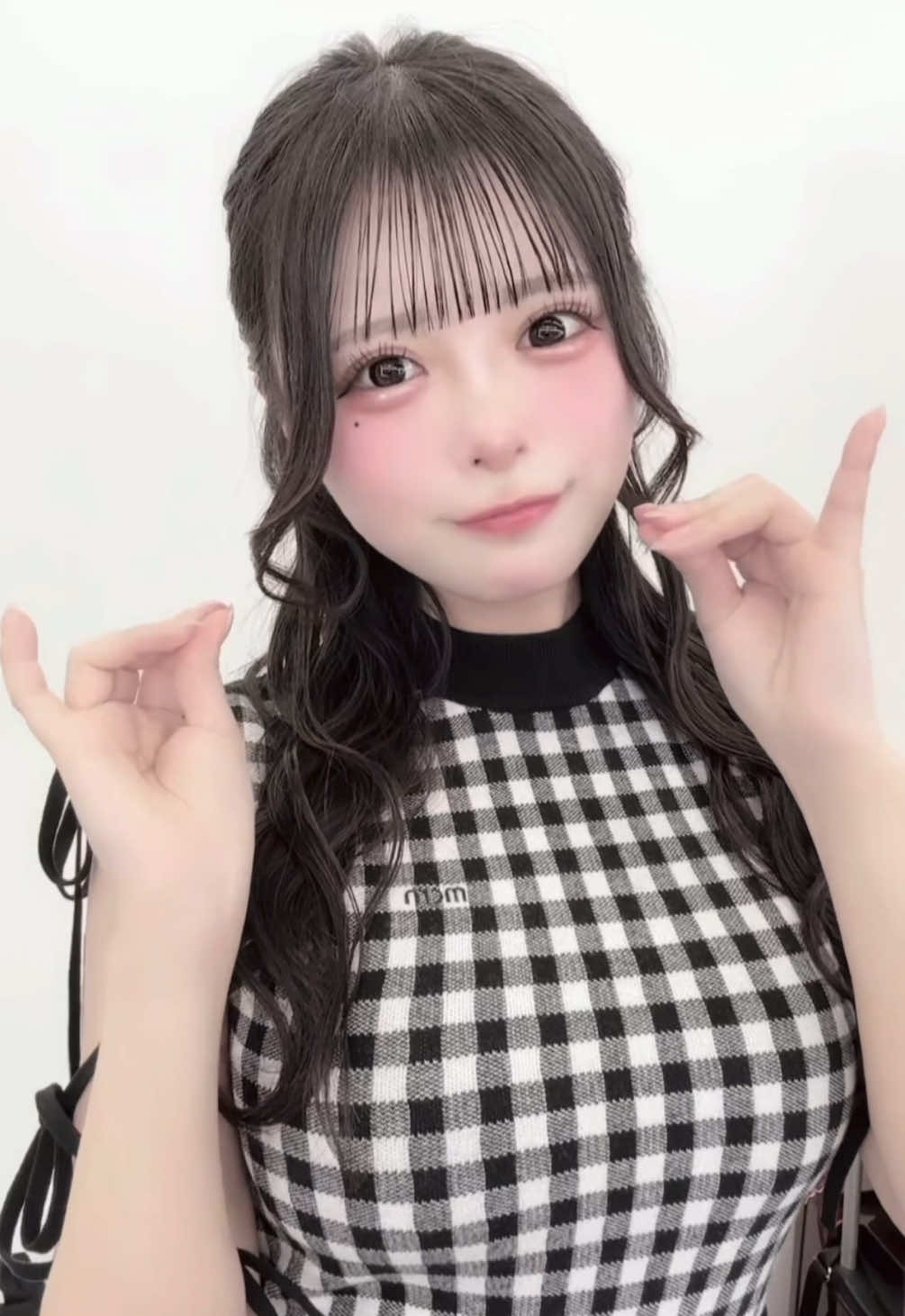 お姉さんお洋服も似合ってますか？♡ #iLiFE #ミシェルマカロン さん