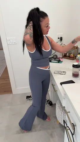 #fyp #cute #wife #comedy #funny #viral #outfit #tattoo #foryou 