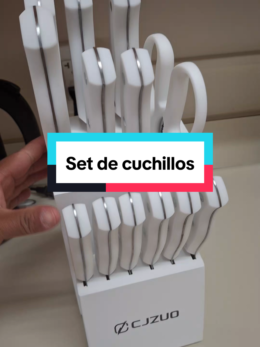 Set de Cuchillos para uso del Hogar. #setdecuchillos #kitchen #set #knife #woden #solid #kitchenknife#cocina #tiktokshop 