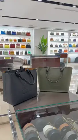 pretty 😍good quality Loewe Anagram Tote Bag #fashion #trendy #shopping #luxury #bags #designerbags  #loeweanagram 