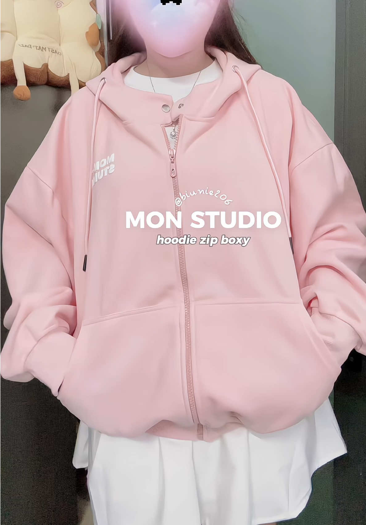Áo khoác hoodie zip boxy siu xinh nhà @Mon Studio 🌟 #hoodiezip #monstudio #aokhoac #hoodie #hoodiezipboxy #aokhoacnu #aokhoacboxy #outfitideas #unboxing #xuhuong #xhtiktok #thoitrangnu #outfit #biunie206 #muataitiktokshop 