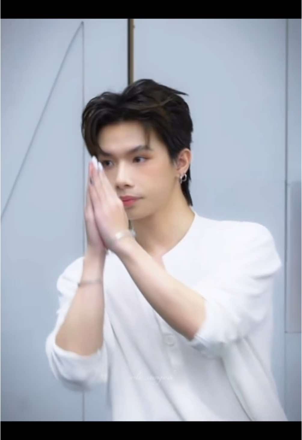 Ngày đầu tiên đi học của em mèo xinh 🫠 @cuongbach___ #cuongbach #bachhongcuong #whiterose#ưweela_cuongbach #tanbinhtoannang #yeah1 