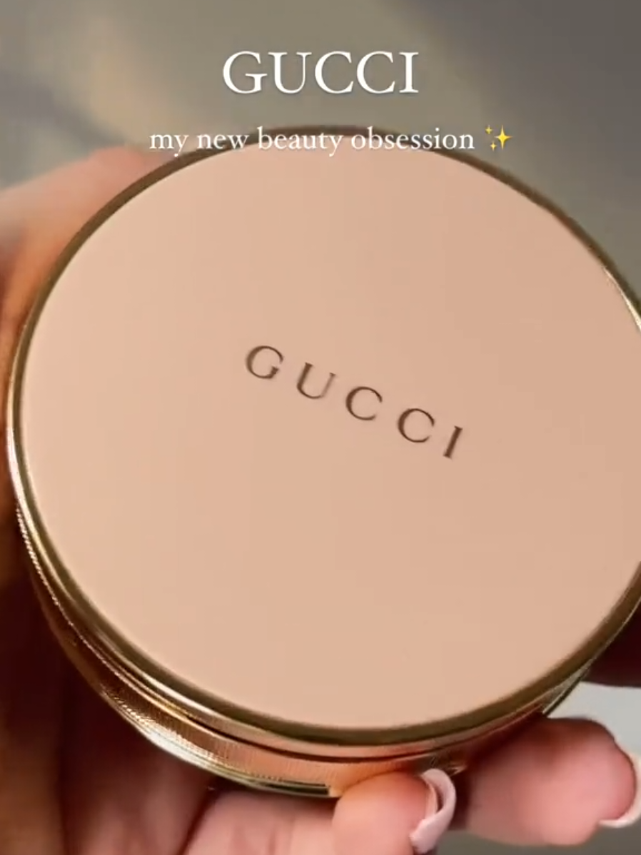 Gucci matte Naturel Face Powder لعشاق الفخامة والبراندات المميزة باودر غوتشي متوفره بمتجرنا وبسعر عرض جدآ مميز وبالدرجات المطلوبة #gucci #guccimakeup #guccipowder #sephora 
