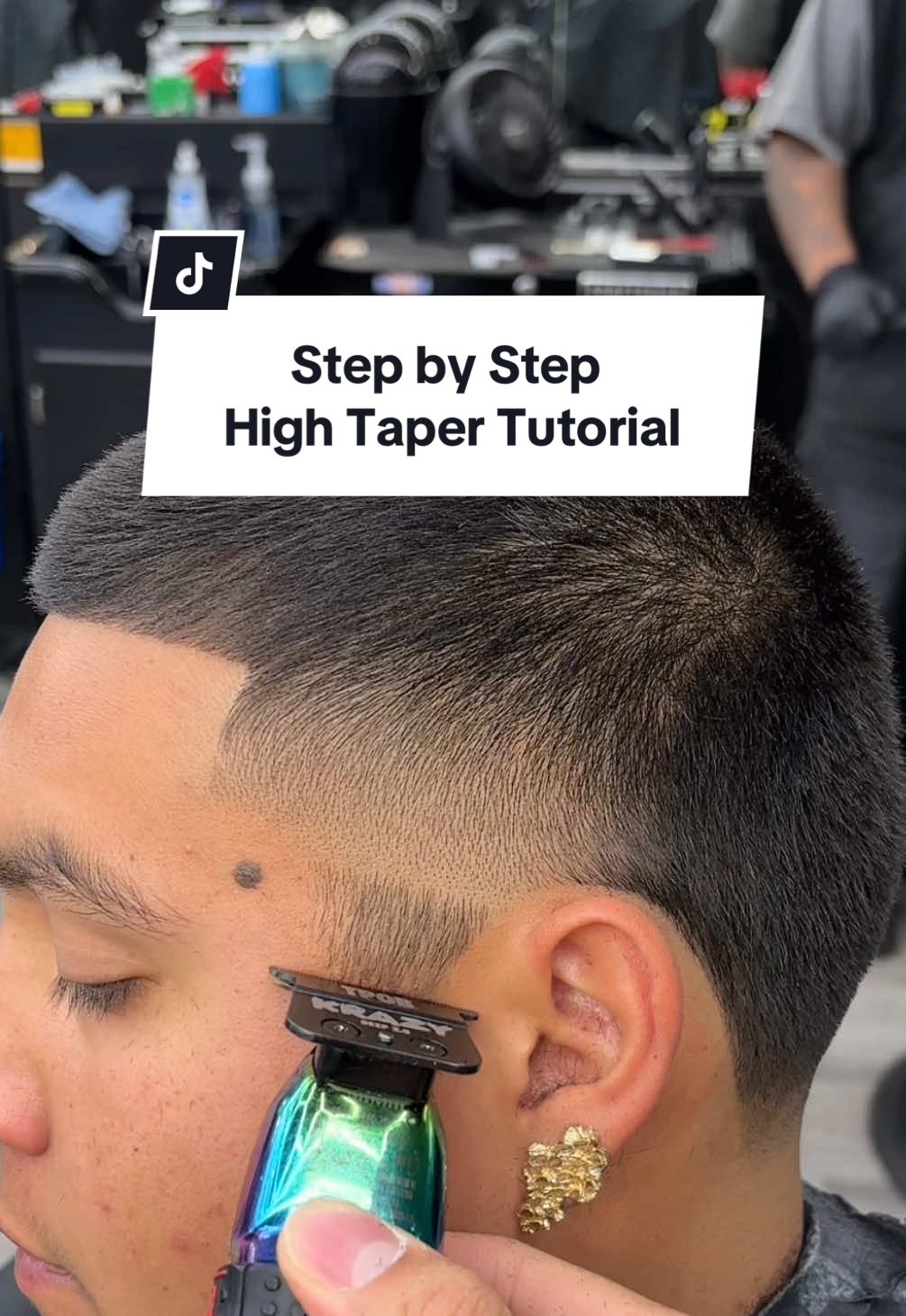 High Taper Tutorial📝💈• 📍West Las Vegas/ Las Vegas 💈 Need a Consistent barber?  •  USE THE LINK IN MY BIO TO BOOK AN APPOINTMENT 📲 • • • Work done by: @yandi_cutz  • • •  #vegasbarber #haircut #lasvegasbarber #hightaper #haircuttutorial #buzzcut #taper 