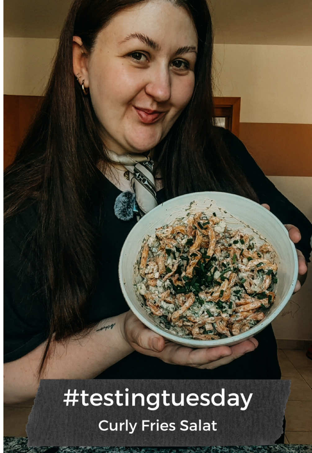 Wann werd ich eigentlich zum grillen eingeladen - Part 2? Nein aber for real ich hab mal wieder n #testingtuesday gedreht, der euch gefallen könnte.  Rezept ist von @dr.vegan #curlyfriessalad#curlyfries#vegan#vegansad#grill#grillbeilage#sidedish#vegan#vegetarisch#spreadlove 