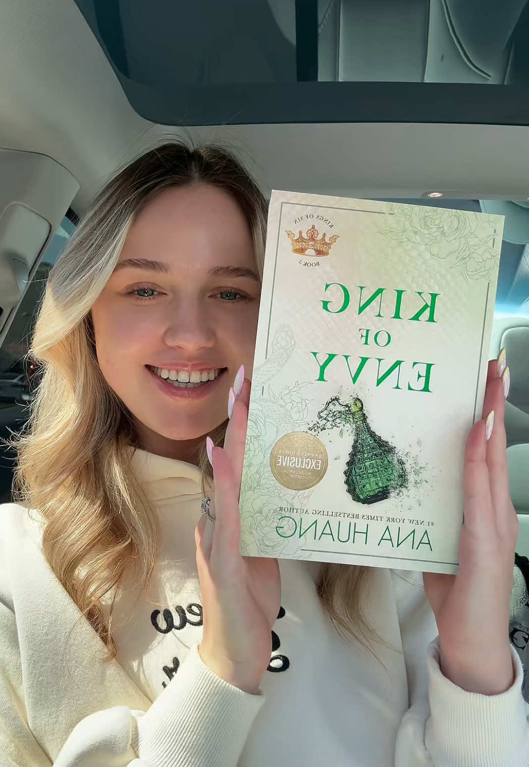 I AM SO EXCITED OMG IMMA PEE MY PANTS 🦦 #BookTok #books #tbr #romance #anahuangauthor #kingofenvy #anahuang 