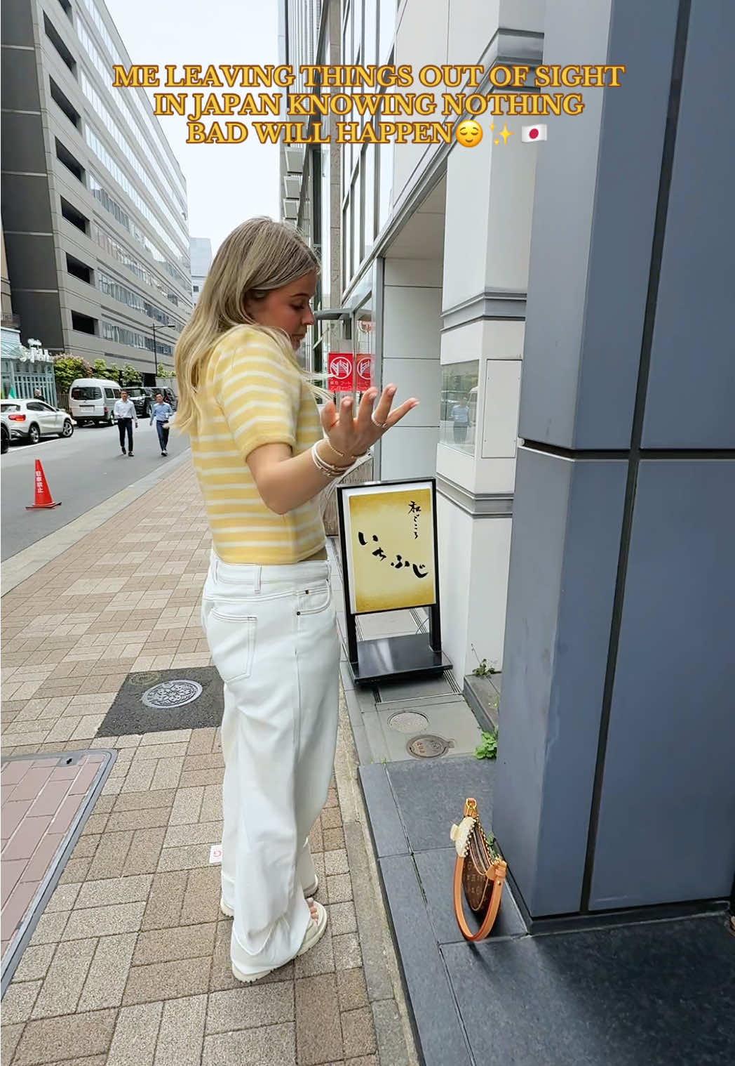 no one is STEALING ANYTHING here👏🏼🇯🇵 #tokyojapan #pickpocketing #newyorkcity #japan #america #japanlife #safe #tokyolife #city #traveling #fyp #japantok #shopping #girlythings #forthegirls 