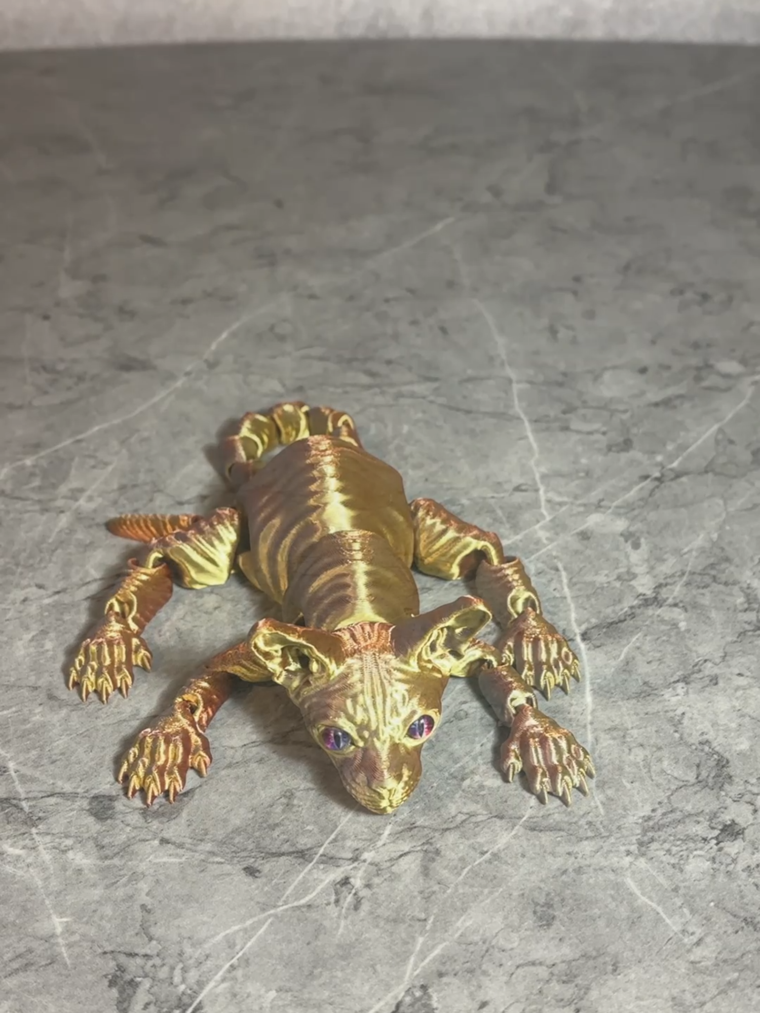 Кот сфинкс, напечатанный на 3D-принтере! 🐱 Идеальный питомец для тех, кто любит хай-тек и котиков 💡✨ #3Dпечать #Сфинкс #кот #технологии #DIY