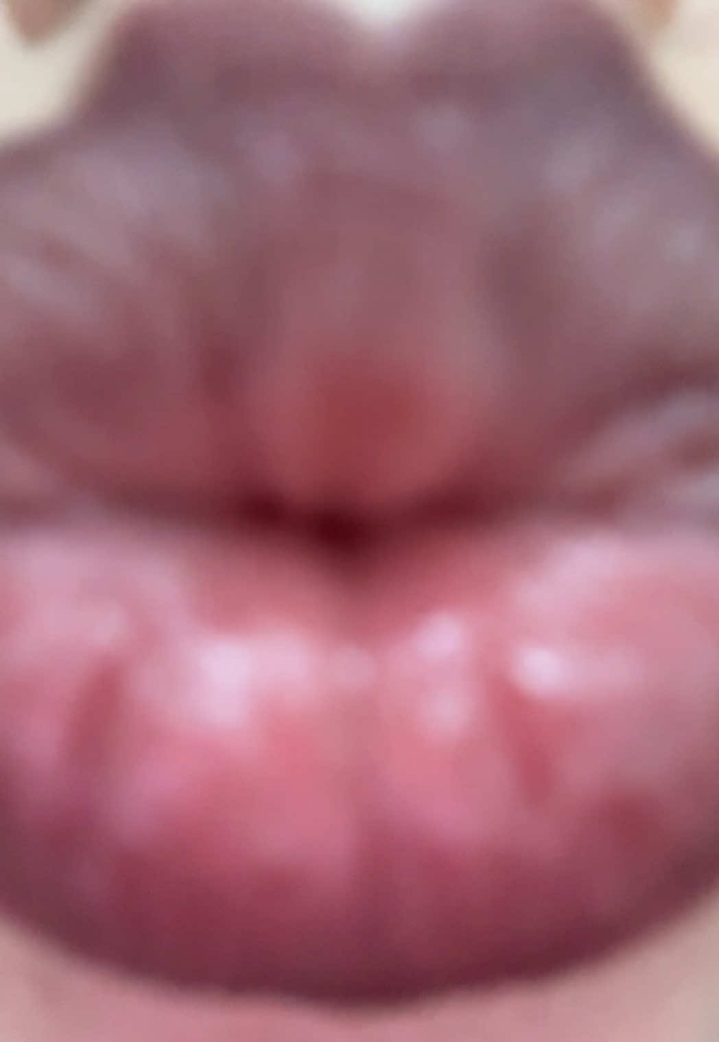 Bisous 💋  #kiss #kisses #saliva #drool #bisous #blonde #egirl #alt 