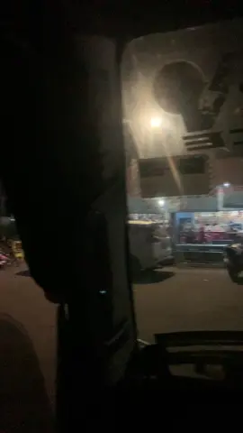 Pantaunen bojomu mbak menowo mampir kene#fyp #foryou #penundan#sopirtruck #drivertruckindonesia #cantereuro4 #canter #pompenundan 